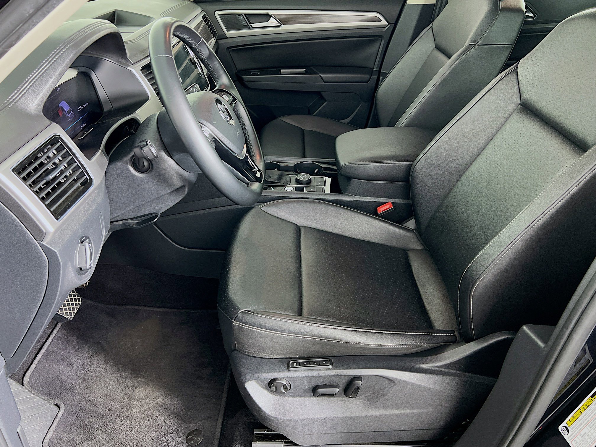 2019 Volkswagen Atlas V6 SEL photo 3