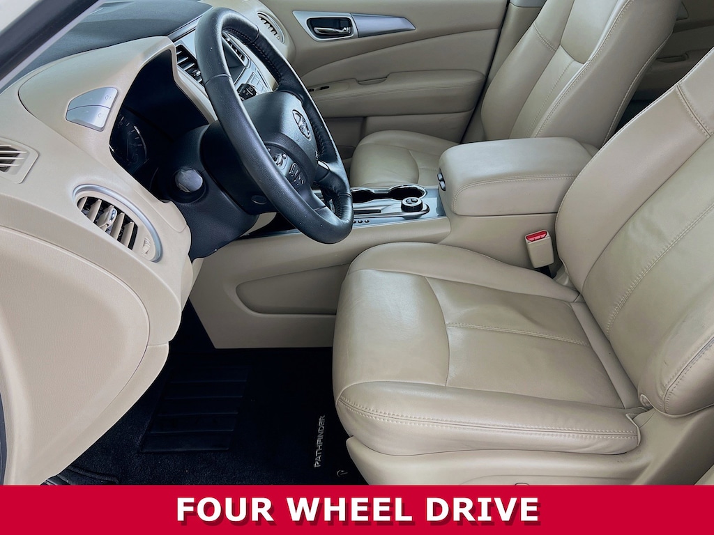 Used 2020 Nissan Pathfinder SL SUV