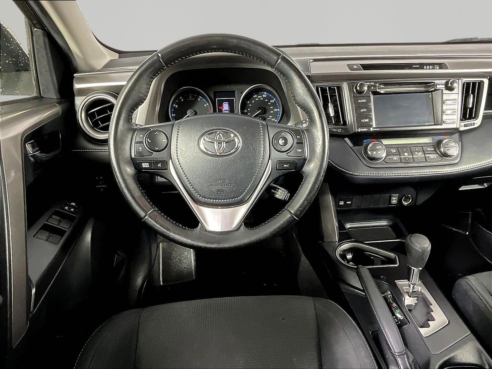 2017 Toyota RAV4 XLE - Photo 8