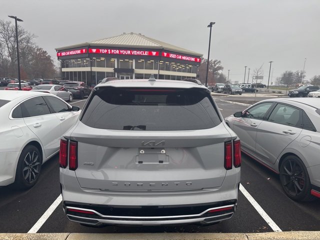 2022 Kia Sorento SX photo 4