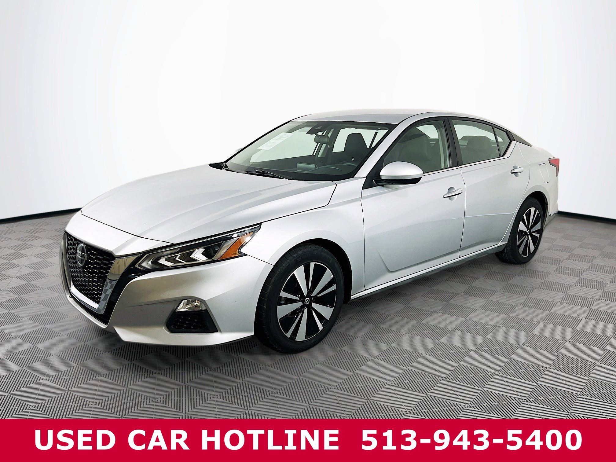 2021 Nissan Altima 2.5 SV photo 2