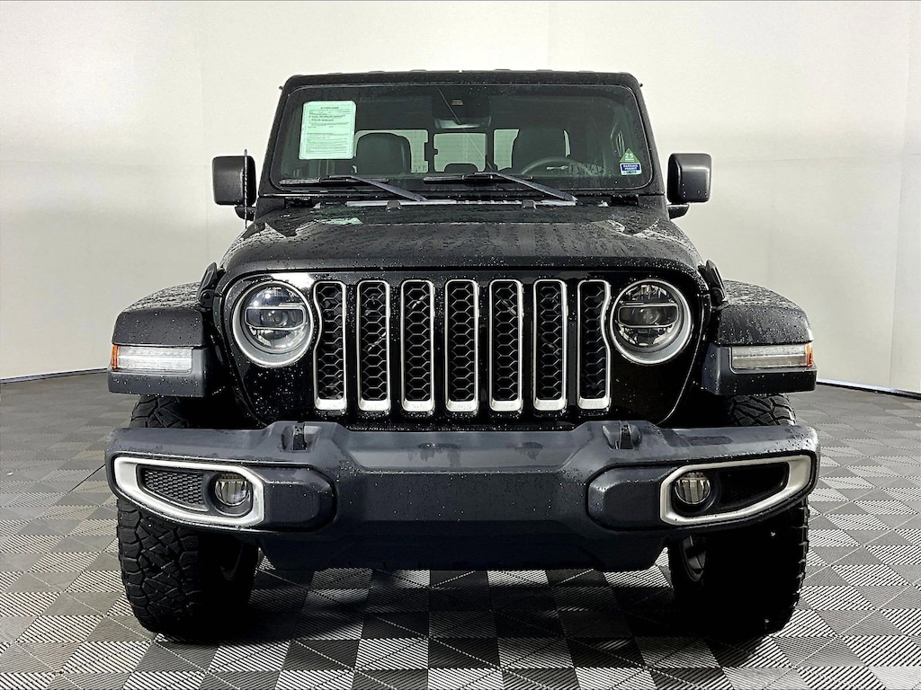 Used 2020 Jeep Gladiator Overland Truck Crew Cab