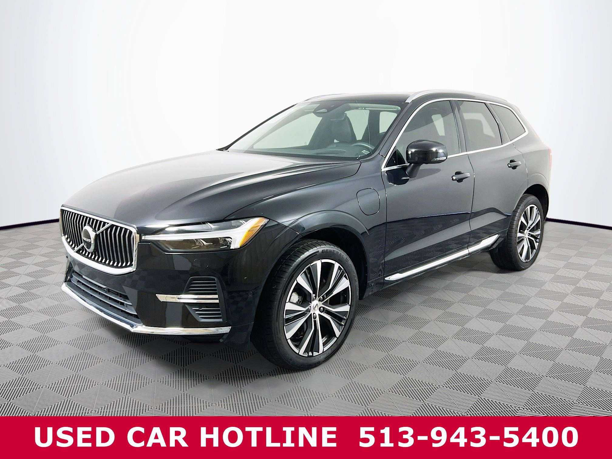 2022 Volvo XC60 Recharge Hybrid Inscription Expression photo 2