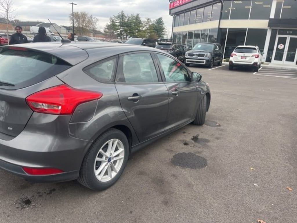 Used 2018 Ford Focus SE Hatchback