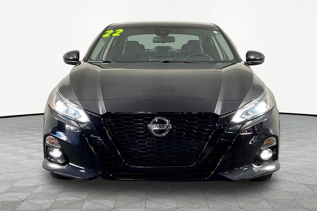 Used 2022 Nissan Altima 2.5 SR Sedan