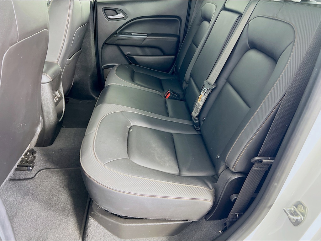 Used 2022 GMC Canyon 4WD AT4 w/Leather Truck Crew Cab