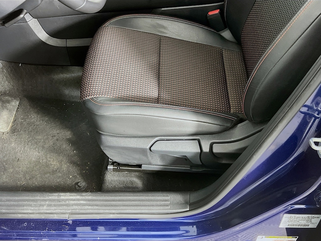 Used 2025 Nissan Kicks SR SUV