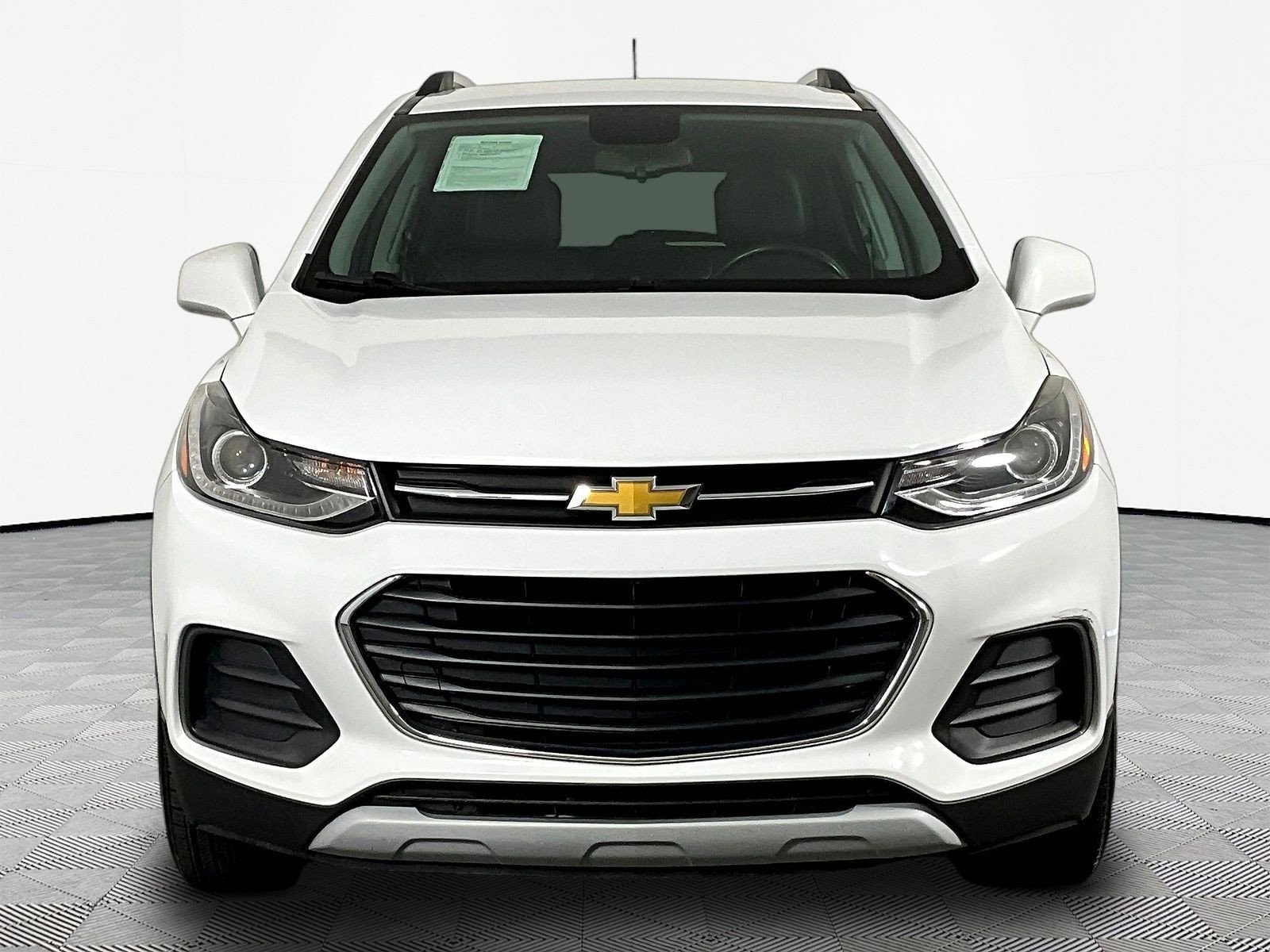 Used 2020 Chevrolet Trax LT with VIN KL7CJPSB6LB020552 for sale in Batavia, OH