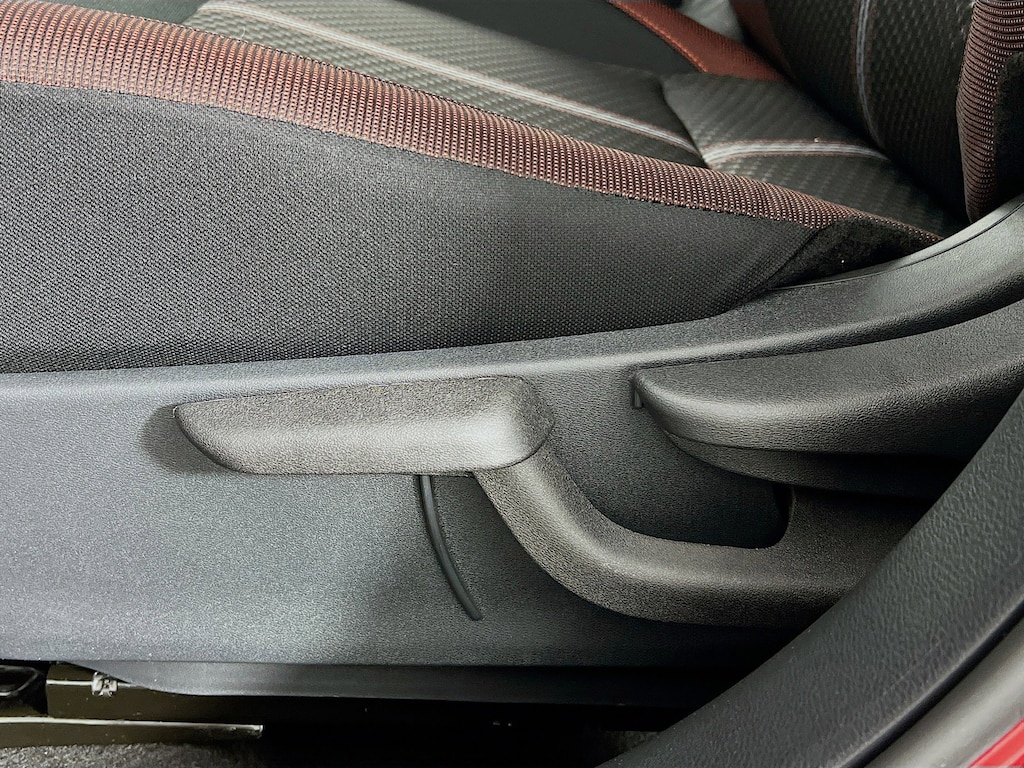 New 2025 Nissan Versa SR Sedan