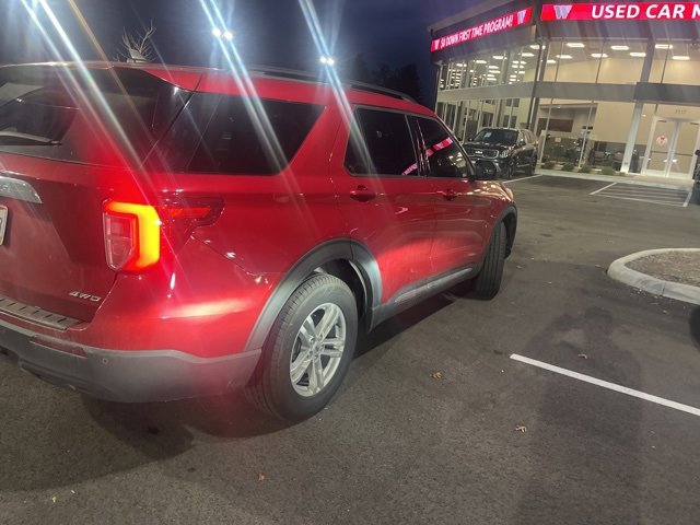 2021 Ford Explorer XLT photo 2