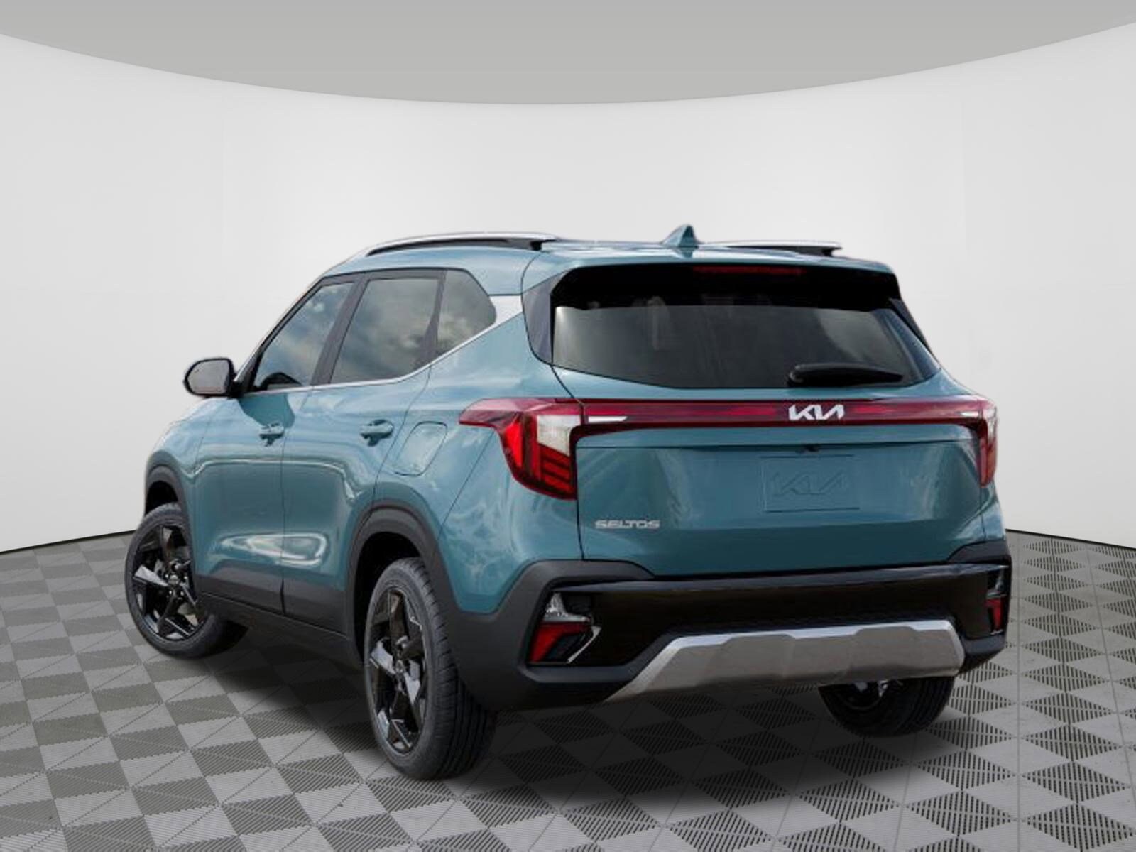 2026 Kia Seltos EX photo 2