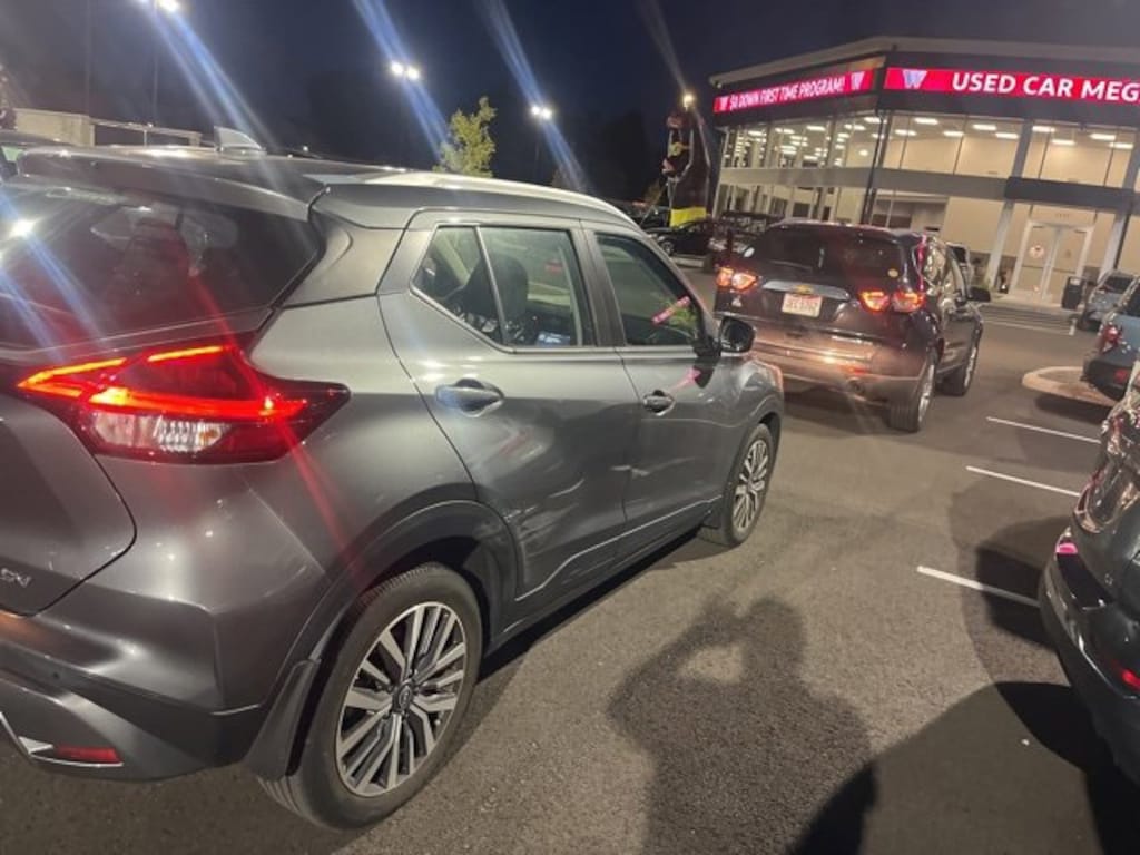 Used 2023 Nissan Kicks SV SUV