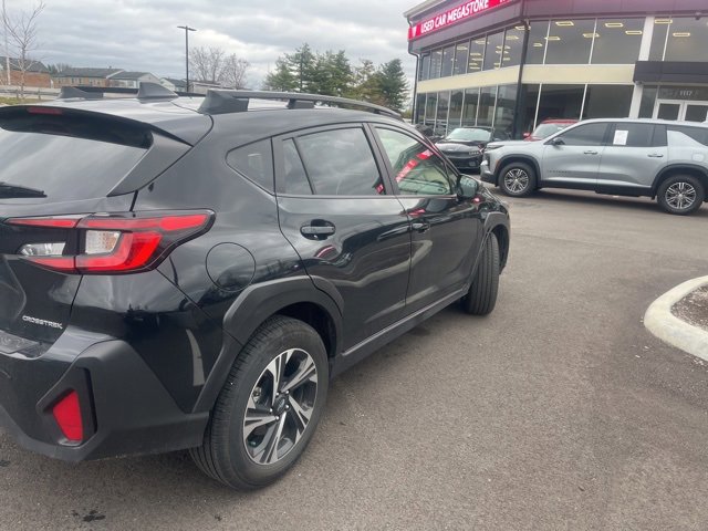 2024 Subaru Crosstrek Premium photo 2