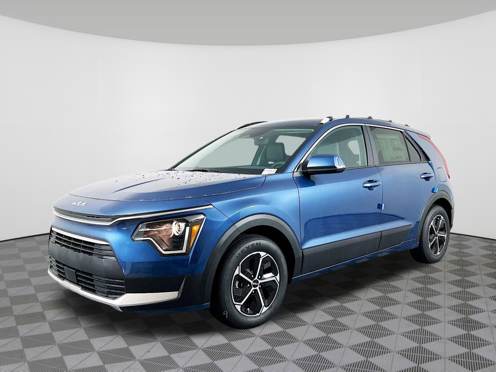2025 Kia Niro EX photo 2