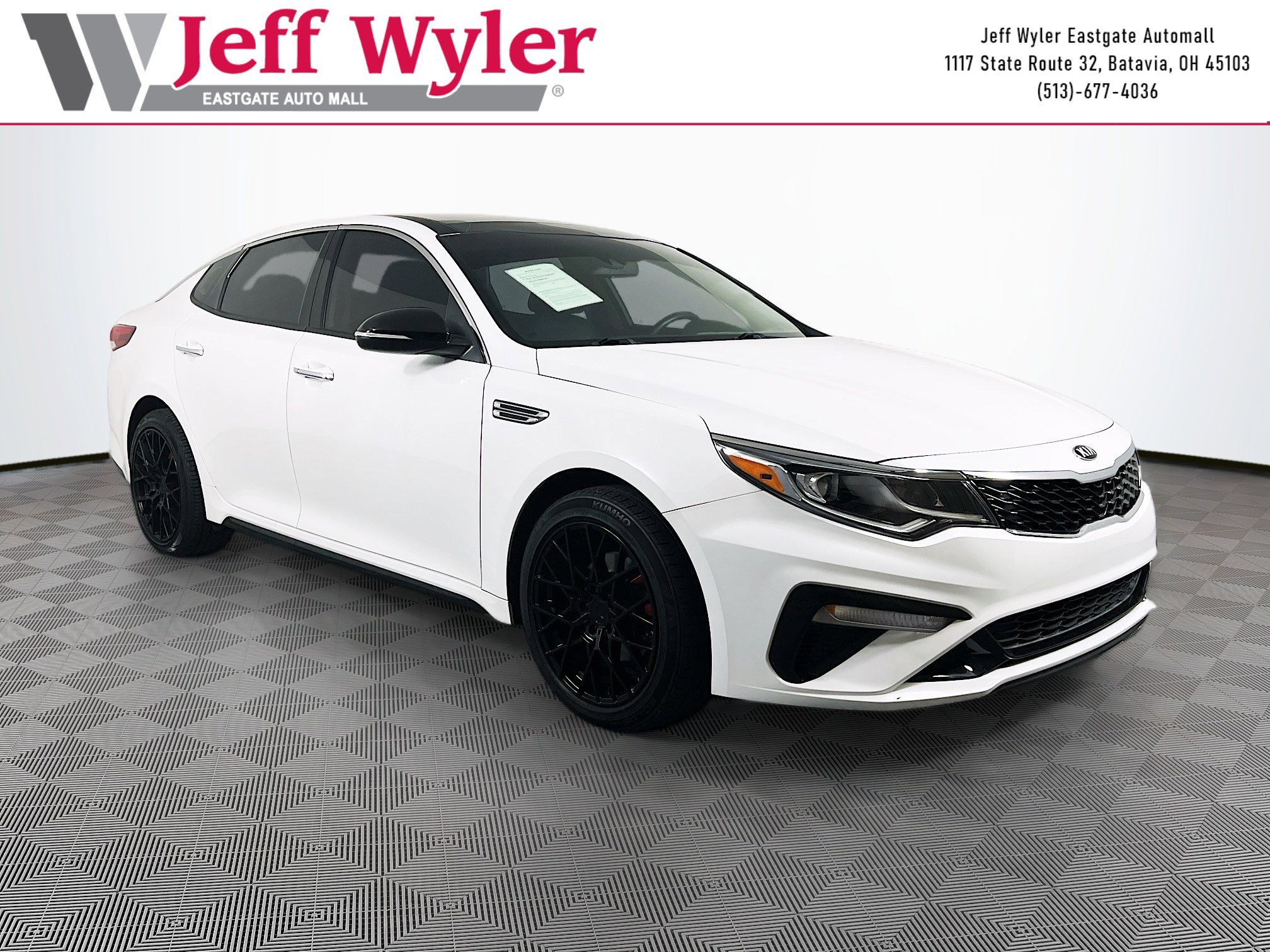 2020 Kia Optima SE's photo