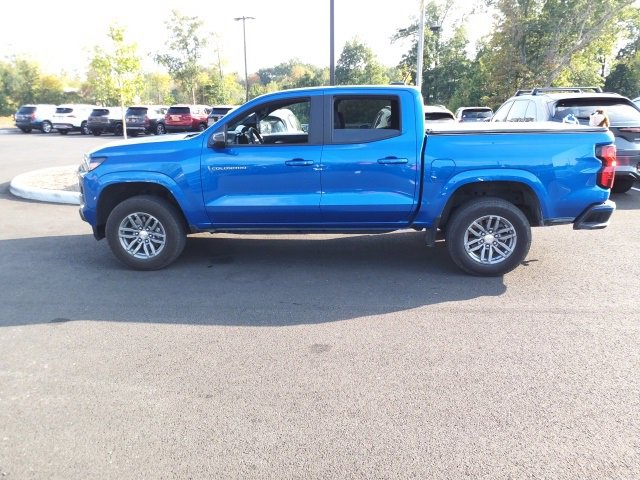 2024 Chevrolet Colorado LT photo 2