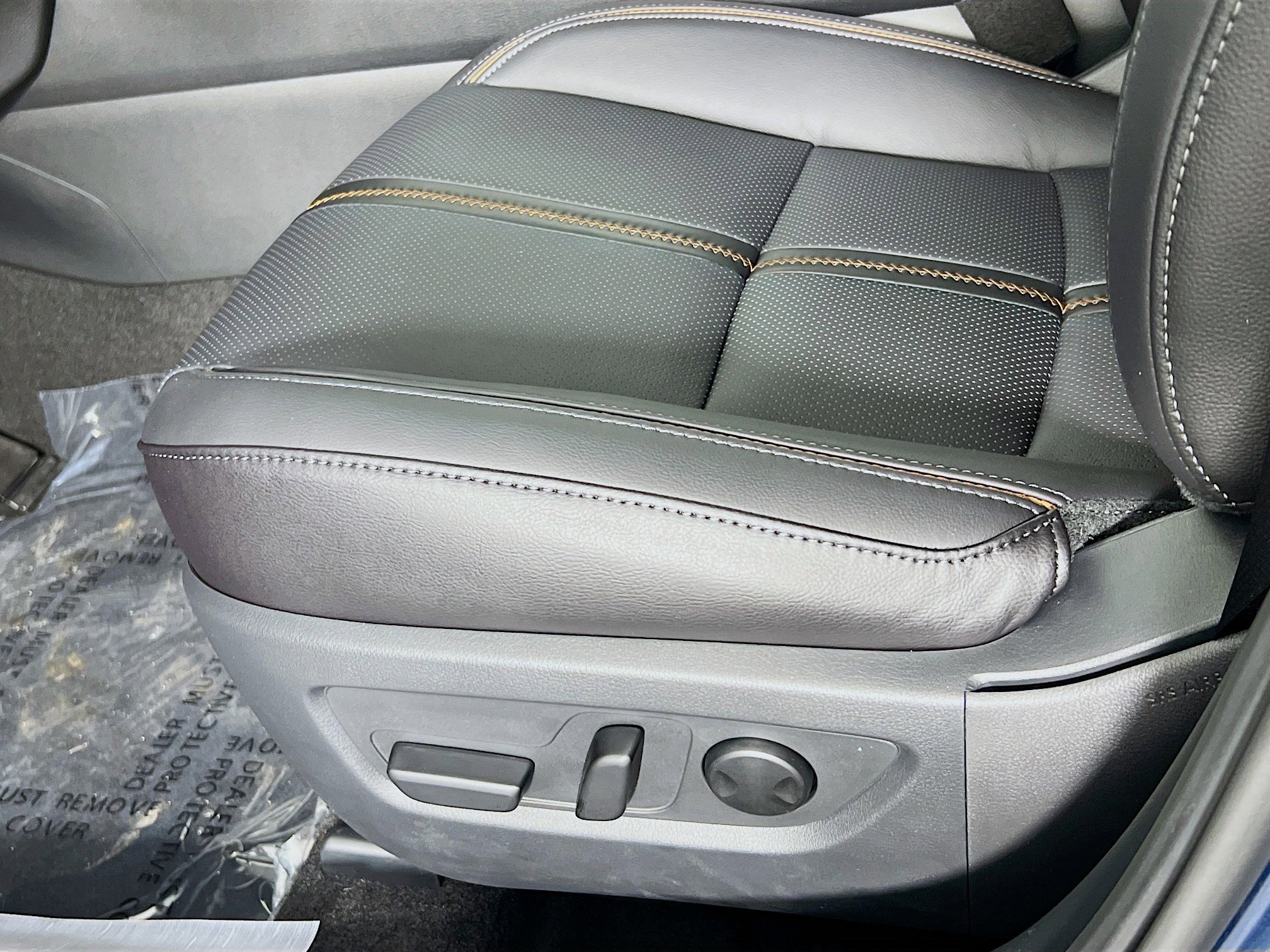 2025 Mazda CX-50 Premium Plus photo 4