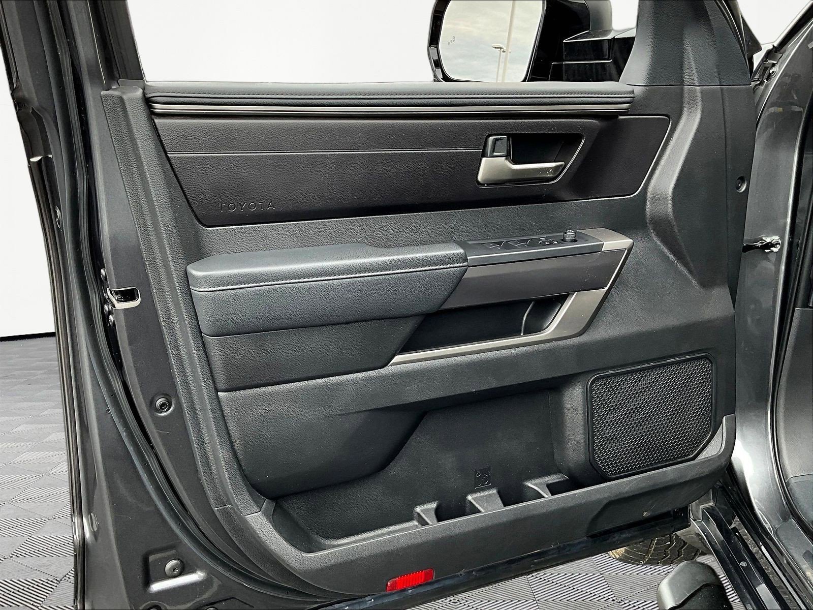 2024 Toyota Tundra SR5 - Photo 18