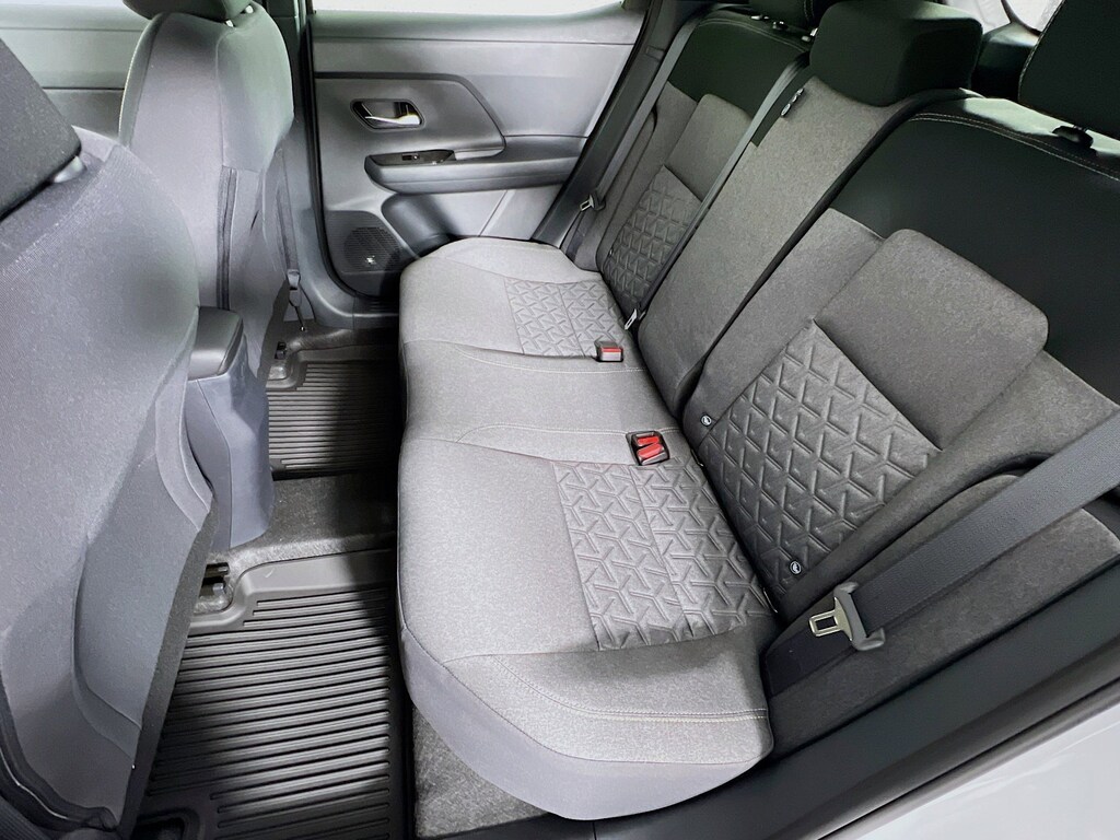 New 2026 Nissan Kicks SV SUV