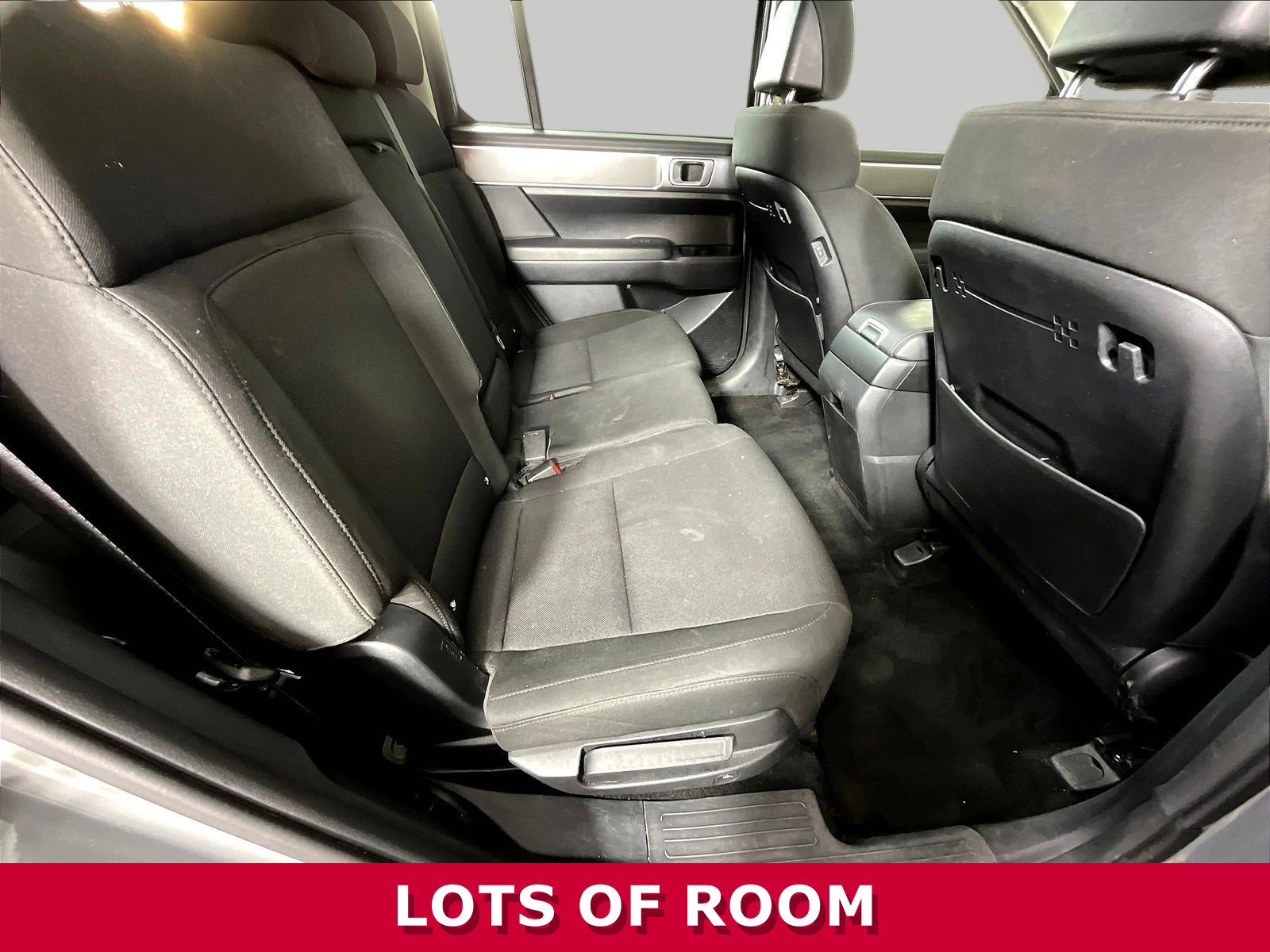 2025 Hyundai Santa Fe SE - Photo 23