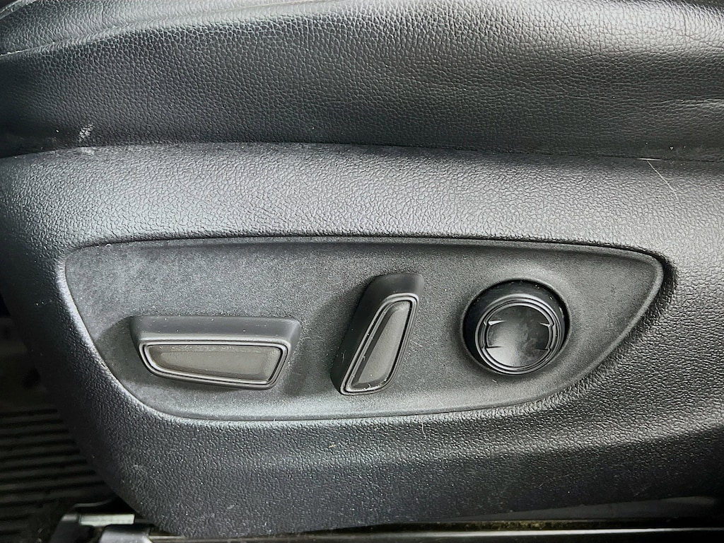 Used 2020 Toyota Highlander XLE SUV