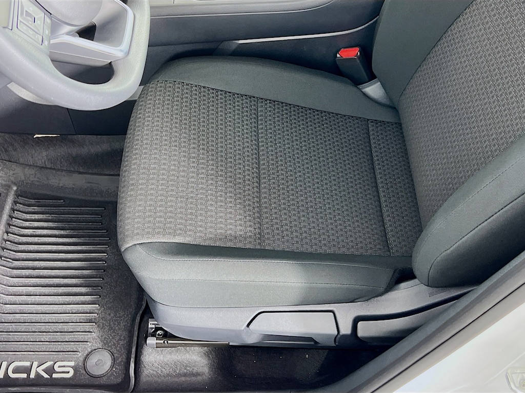 New 2025 Nissan Kicks S SUV