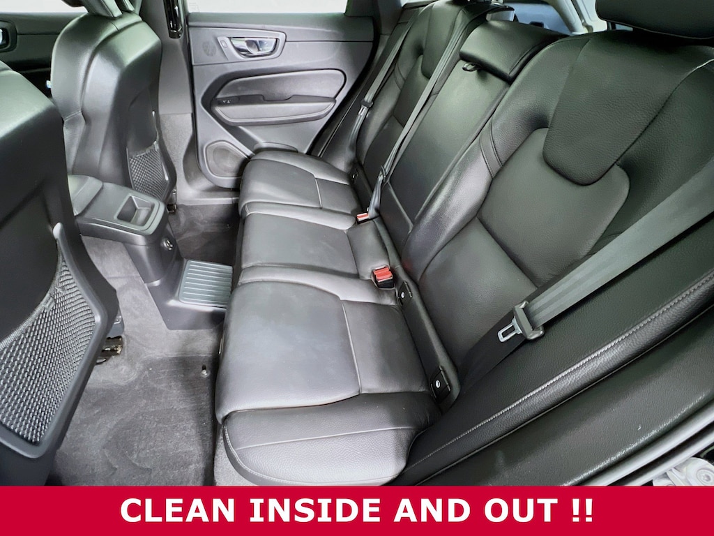 Used 2022 Volvo XC60 Recharge Plug-In Hybrid Inscription Expression SUV