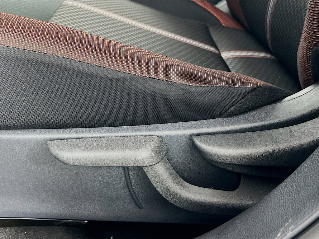 New 2025 Nissan Versa SR Sedan