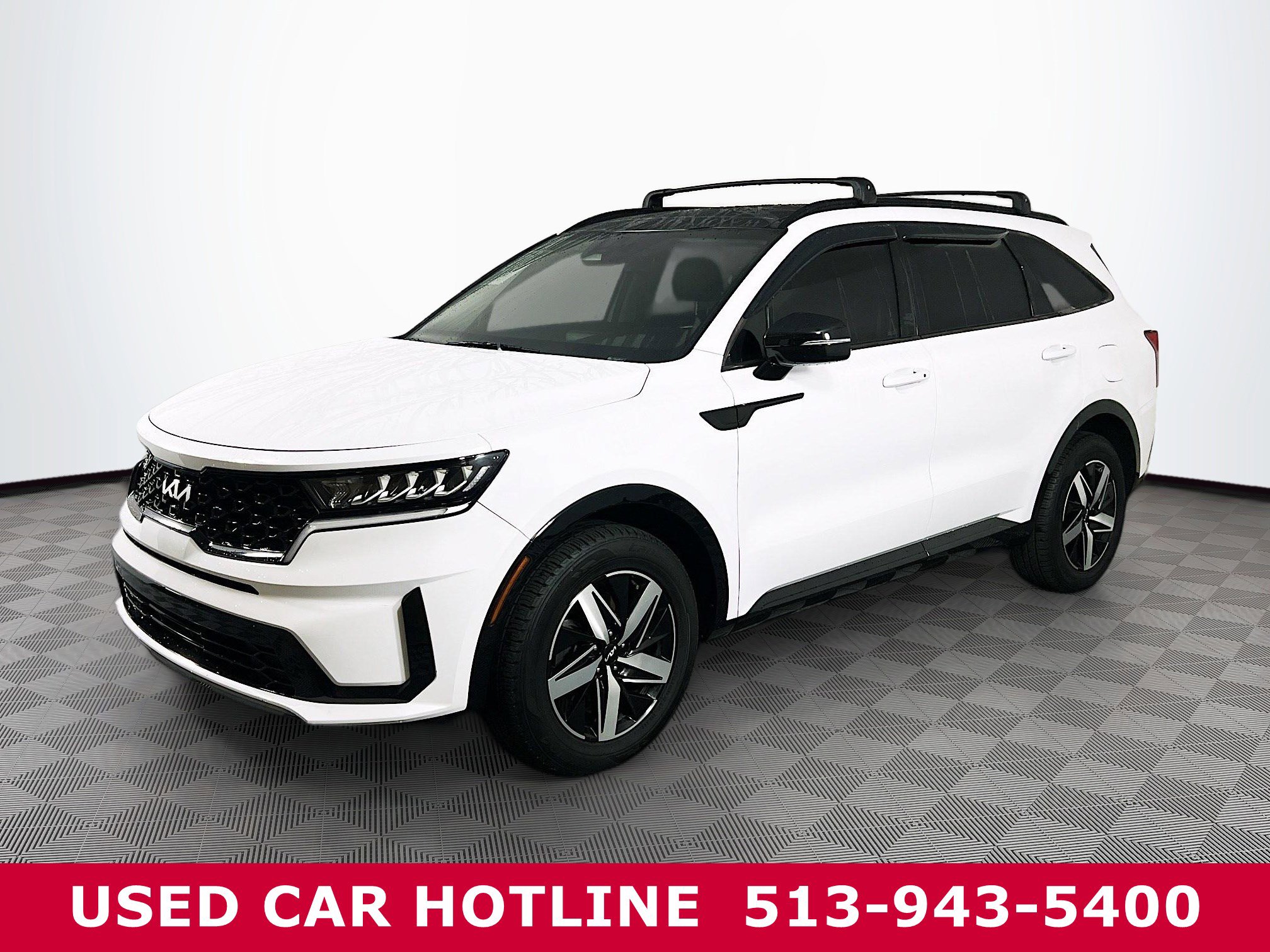 2022 Kia Sorento S photo 2