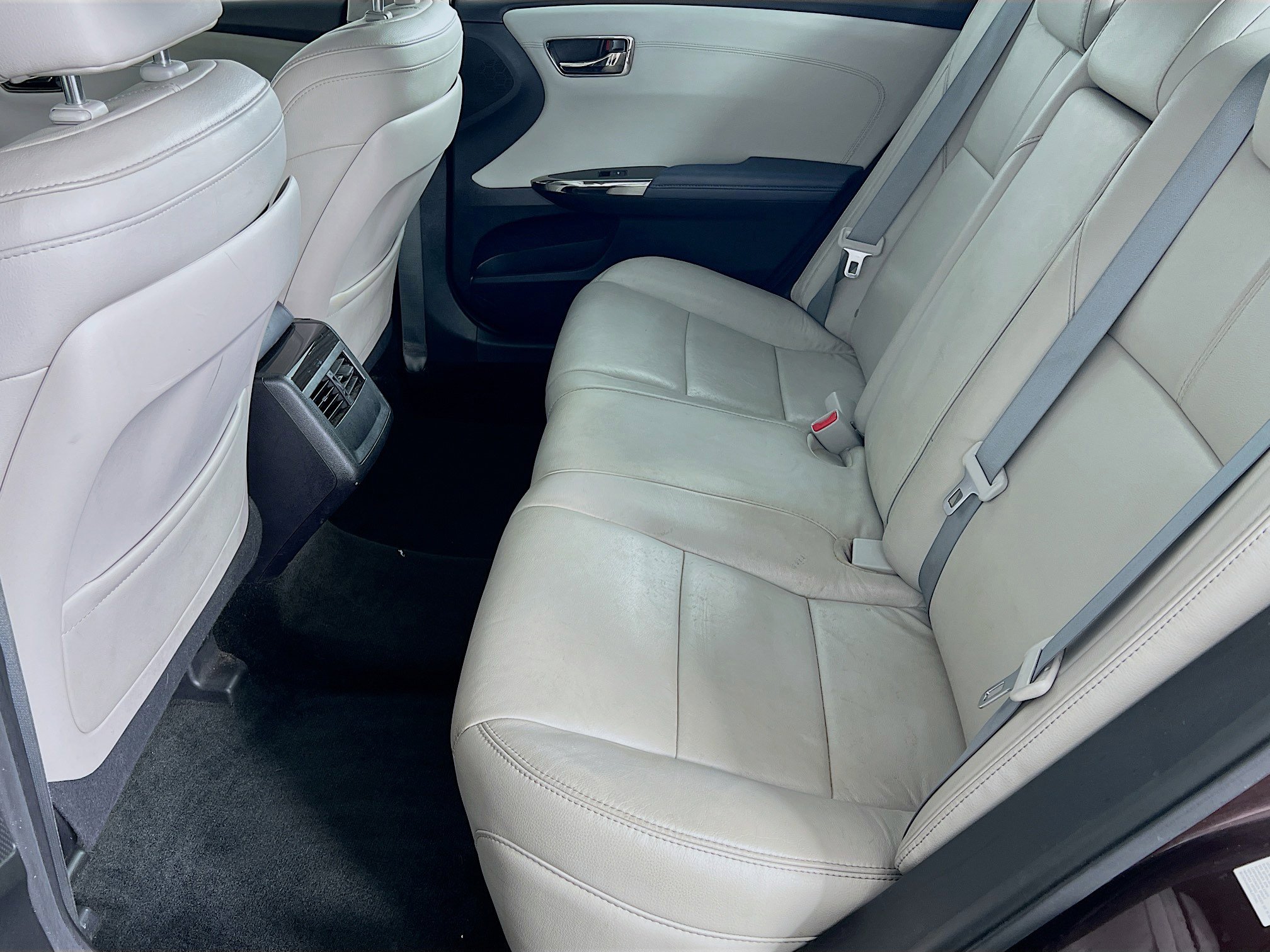 2014 Toyota Avalon XLE Touring photo 4
