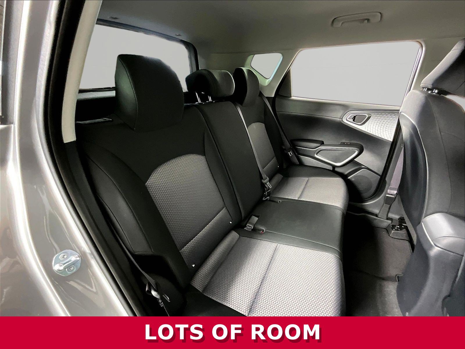 2025 Kia Soul LX - Photo 24