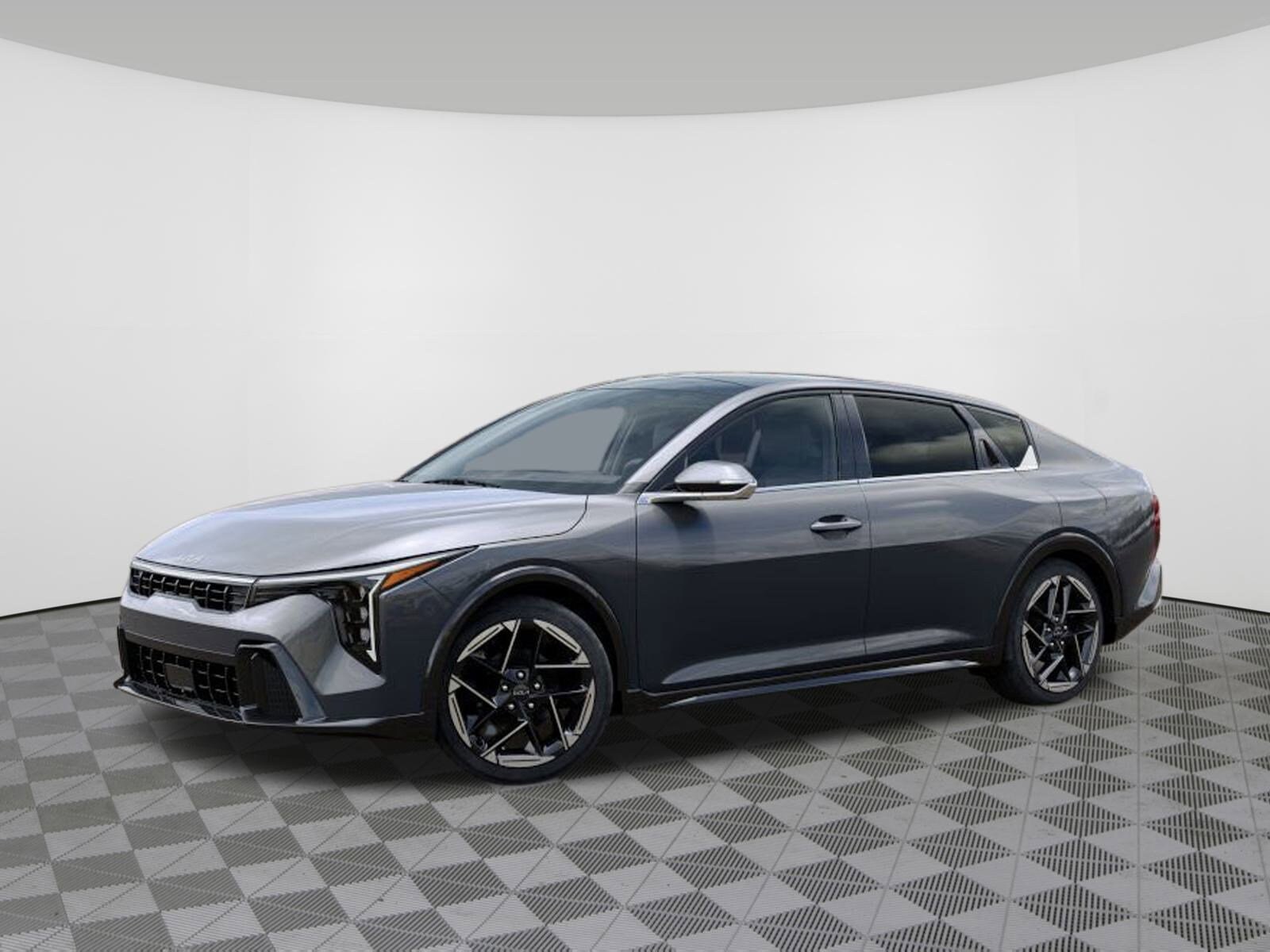 2025 Kia K4 GT-Line photo 3