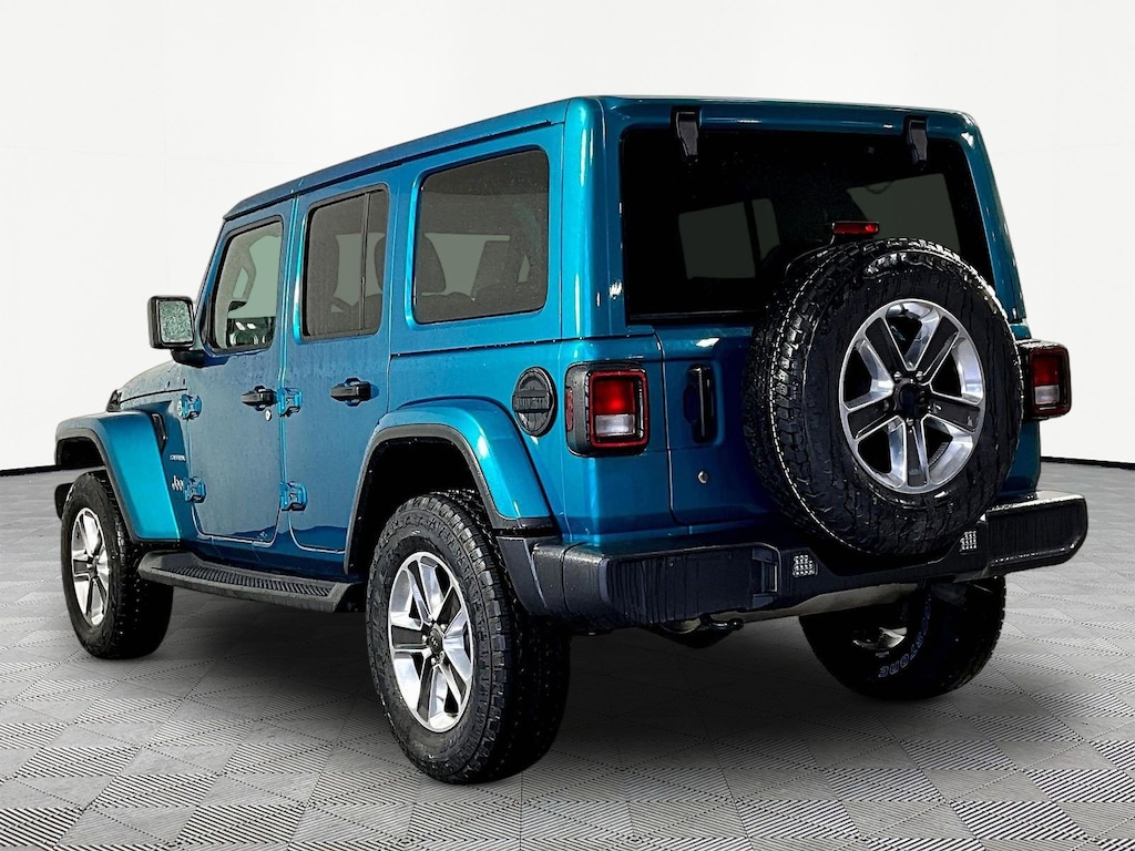 Used 2020 Jeep Wrangler Unlimited Sahara SUV