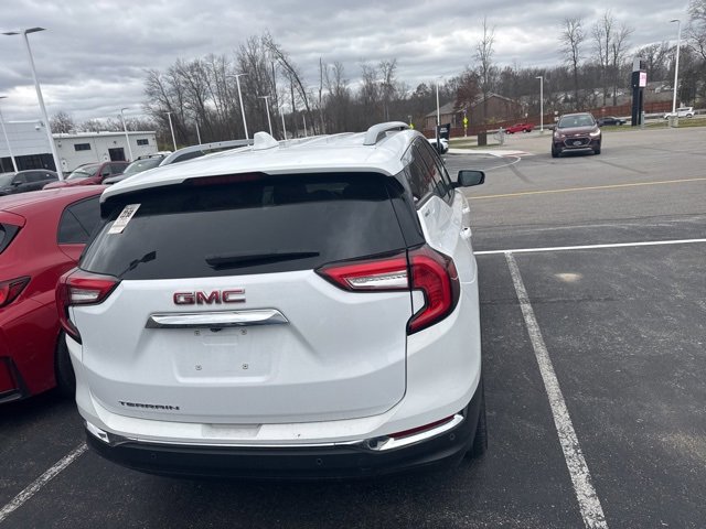 2023 Gmc Terrain SLT photo 3