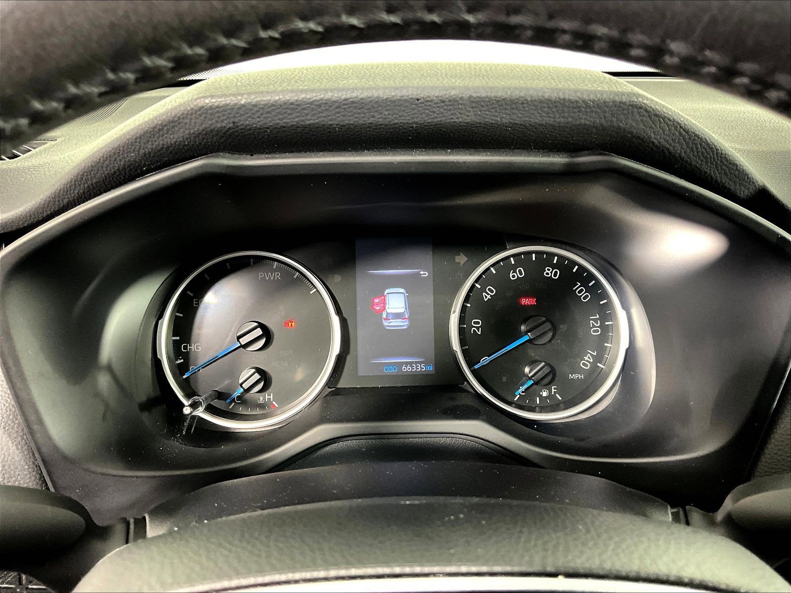 2022 Toyota RAV4 XLE - Photo 13