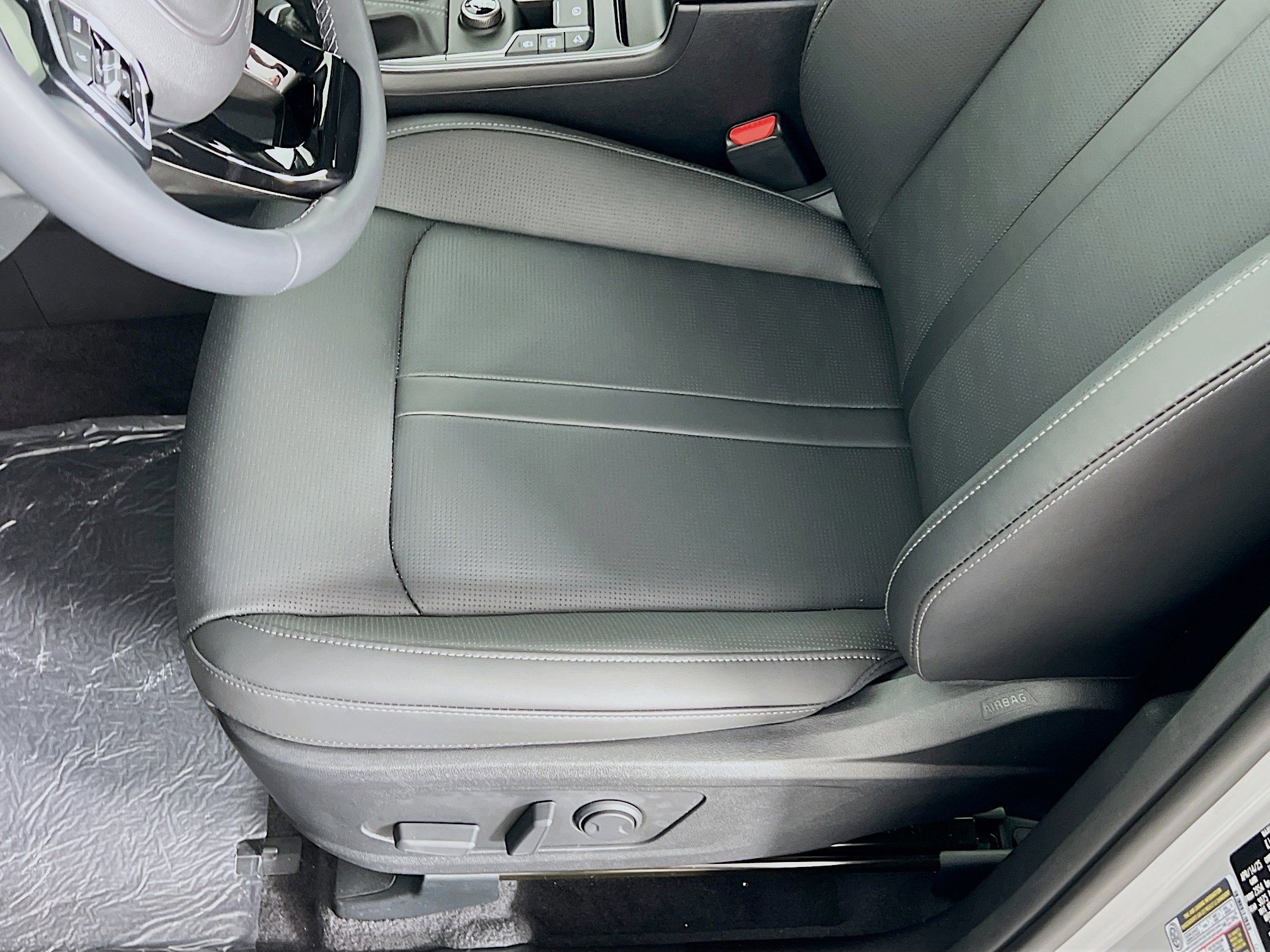 2025 Kia Sorento S photo 4