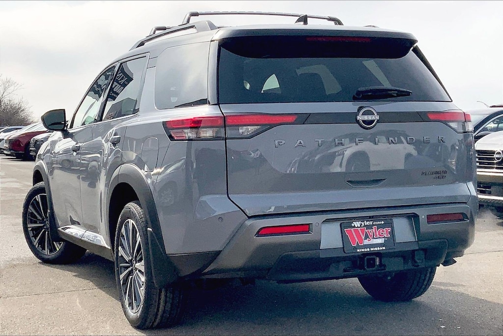 New 2026 Nissan Pathfinder Platinum SUV