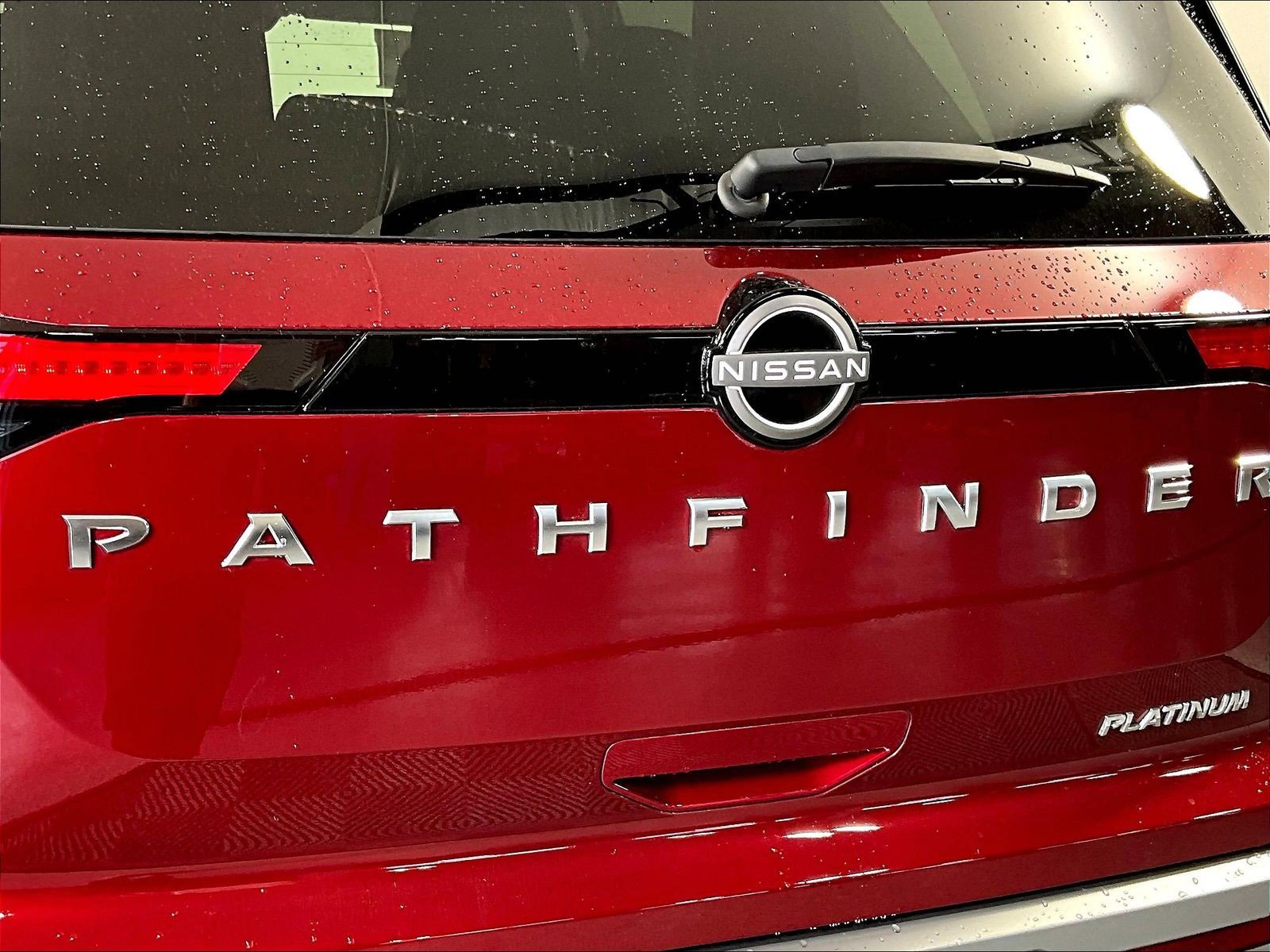 2025 Nissan Pathfinder Platinum - Photo 22