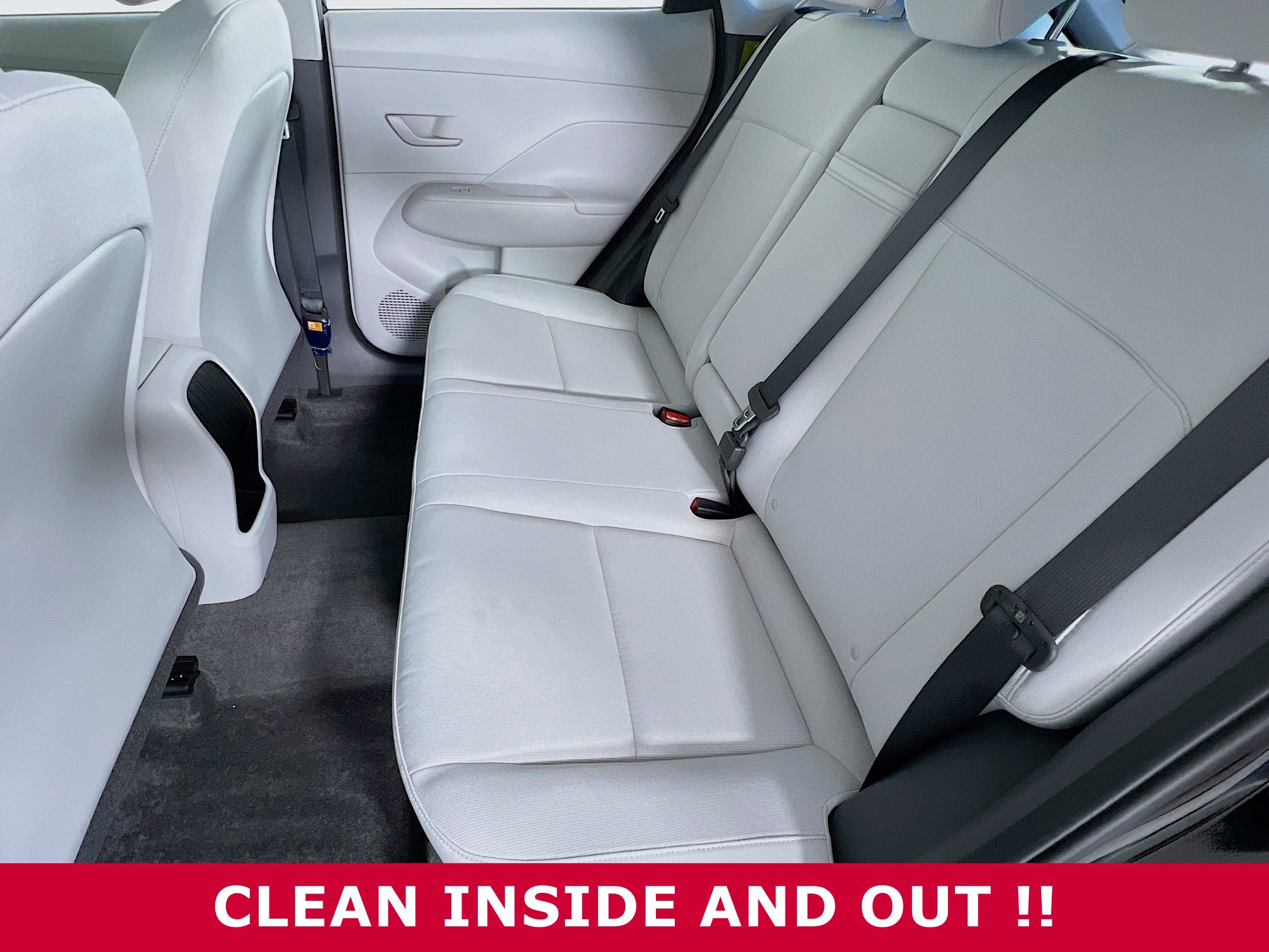 2024 Hyundai Kona SE photo 4