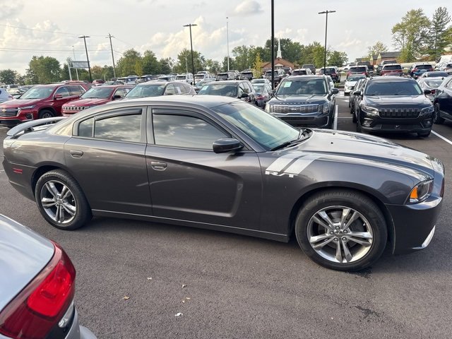 2014 Dodge Charger R/T Plus photo 2
