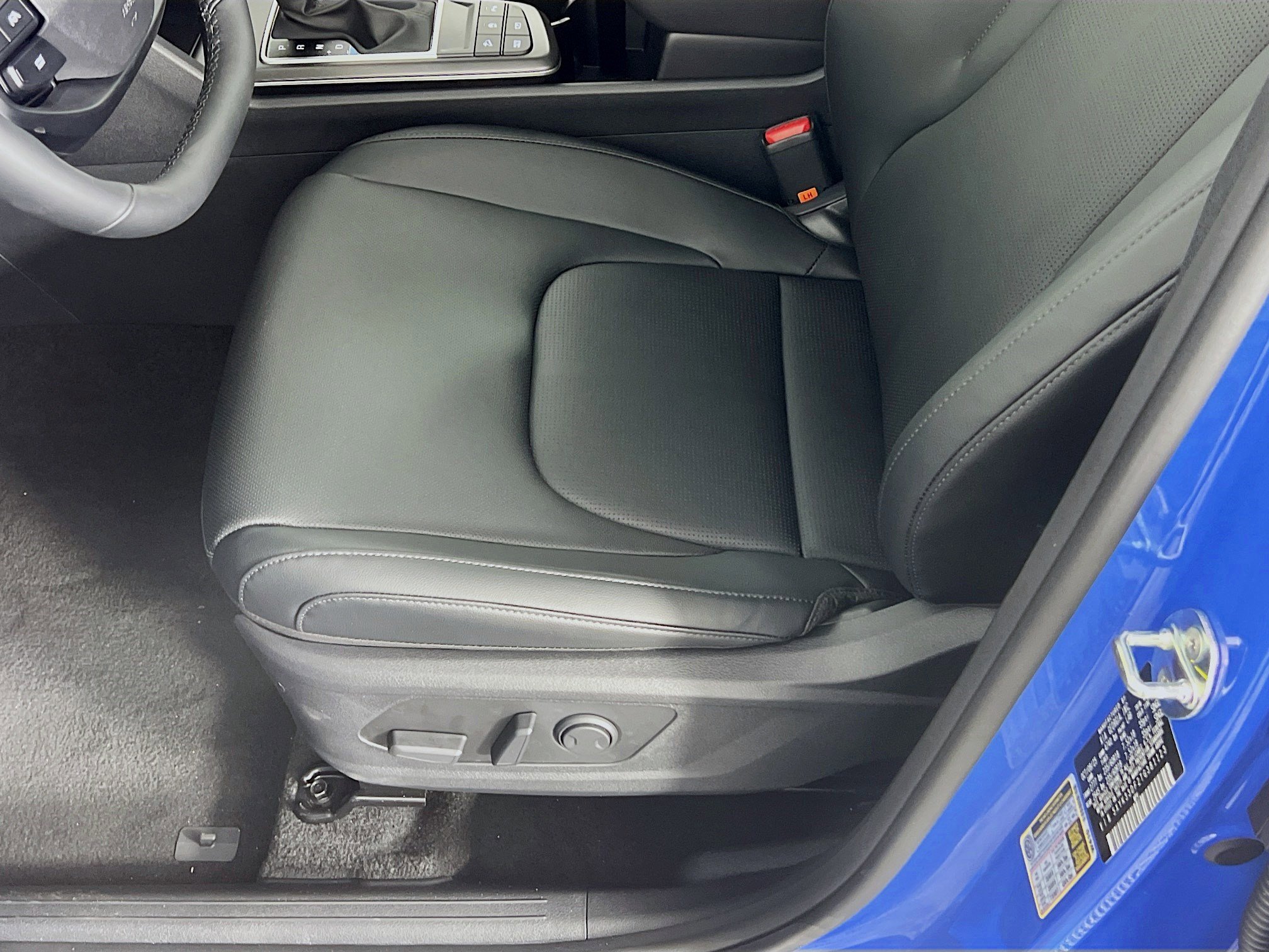 2026 Kia Sportage EX photo 4