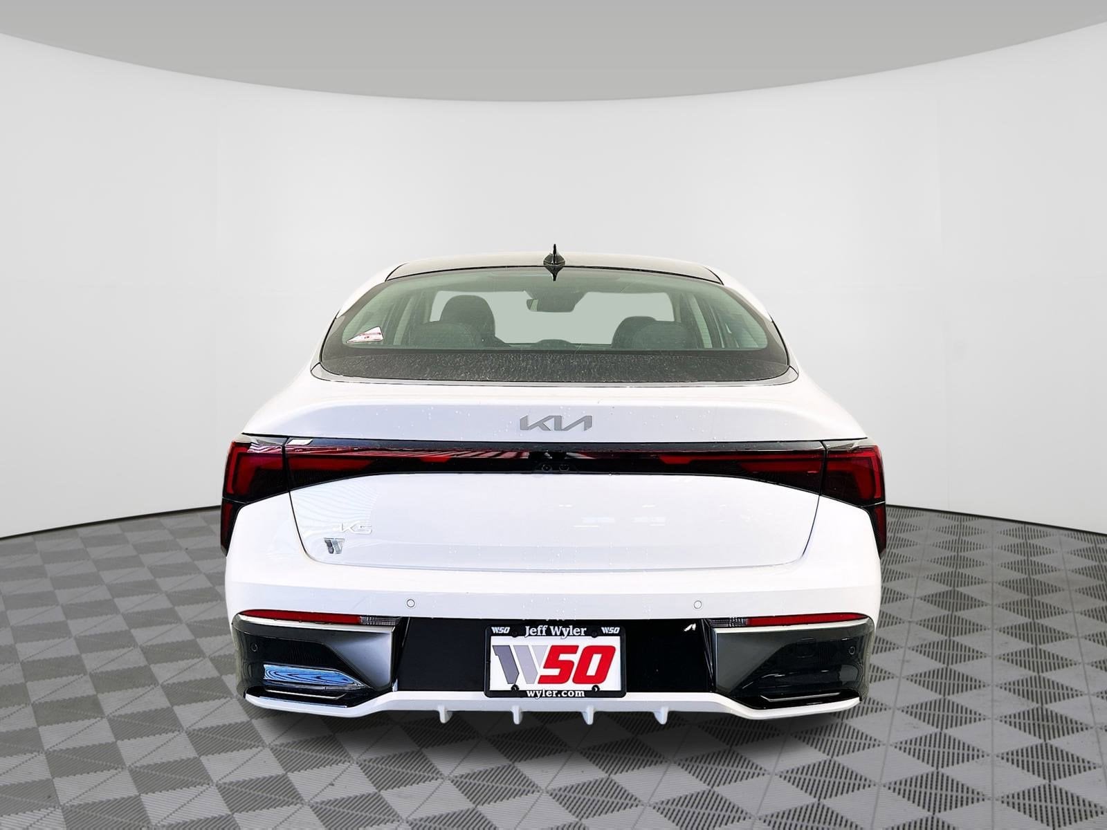 2025 Kia K5 EX - Photo 30