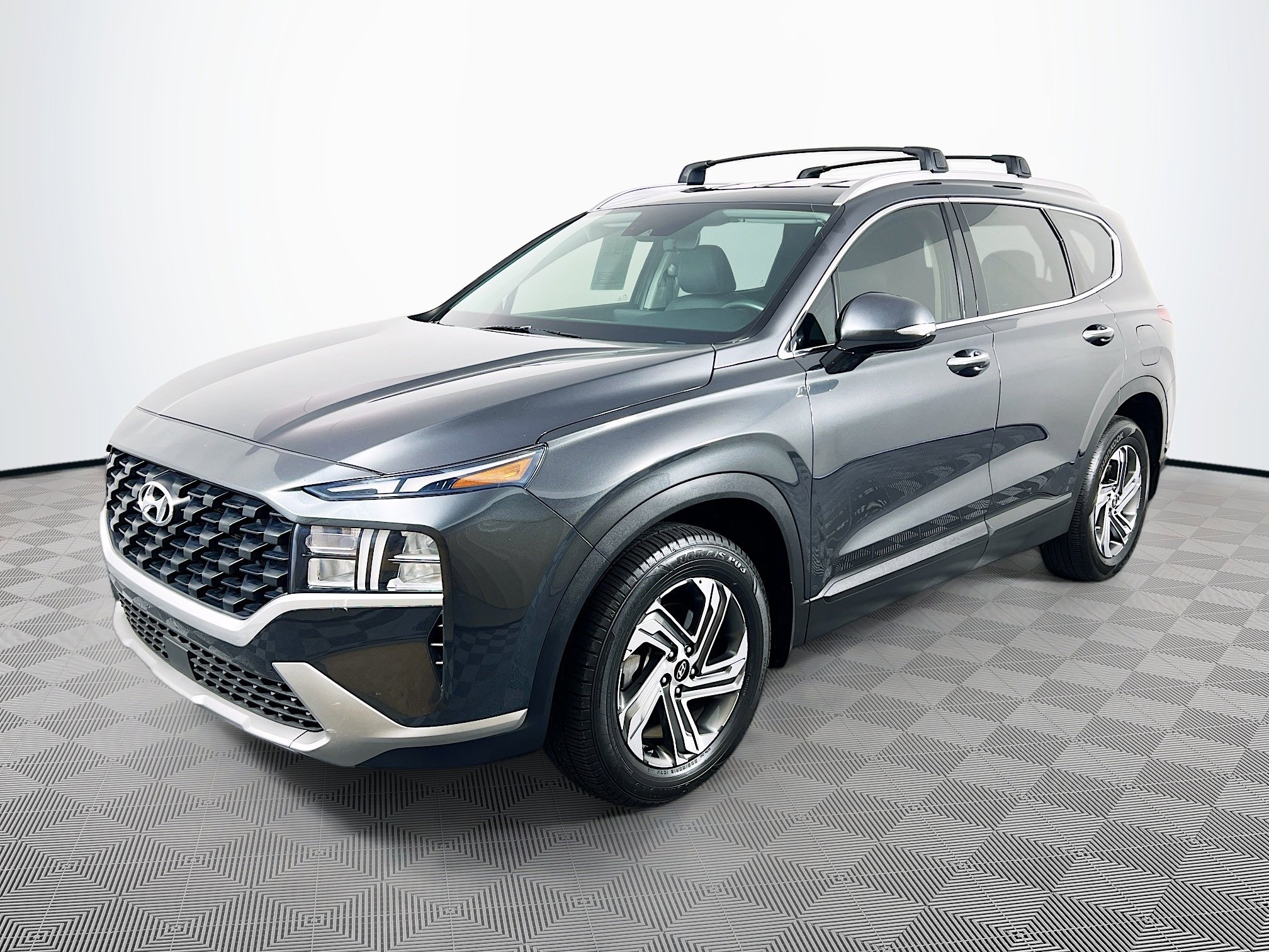 Used 2023 Hyundai Santa Fe SEL with VIN 5NMS24AJ5PH573925 for sale in Batavia, OH