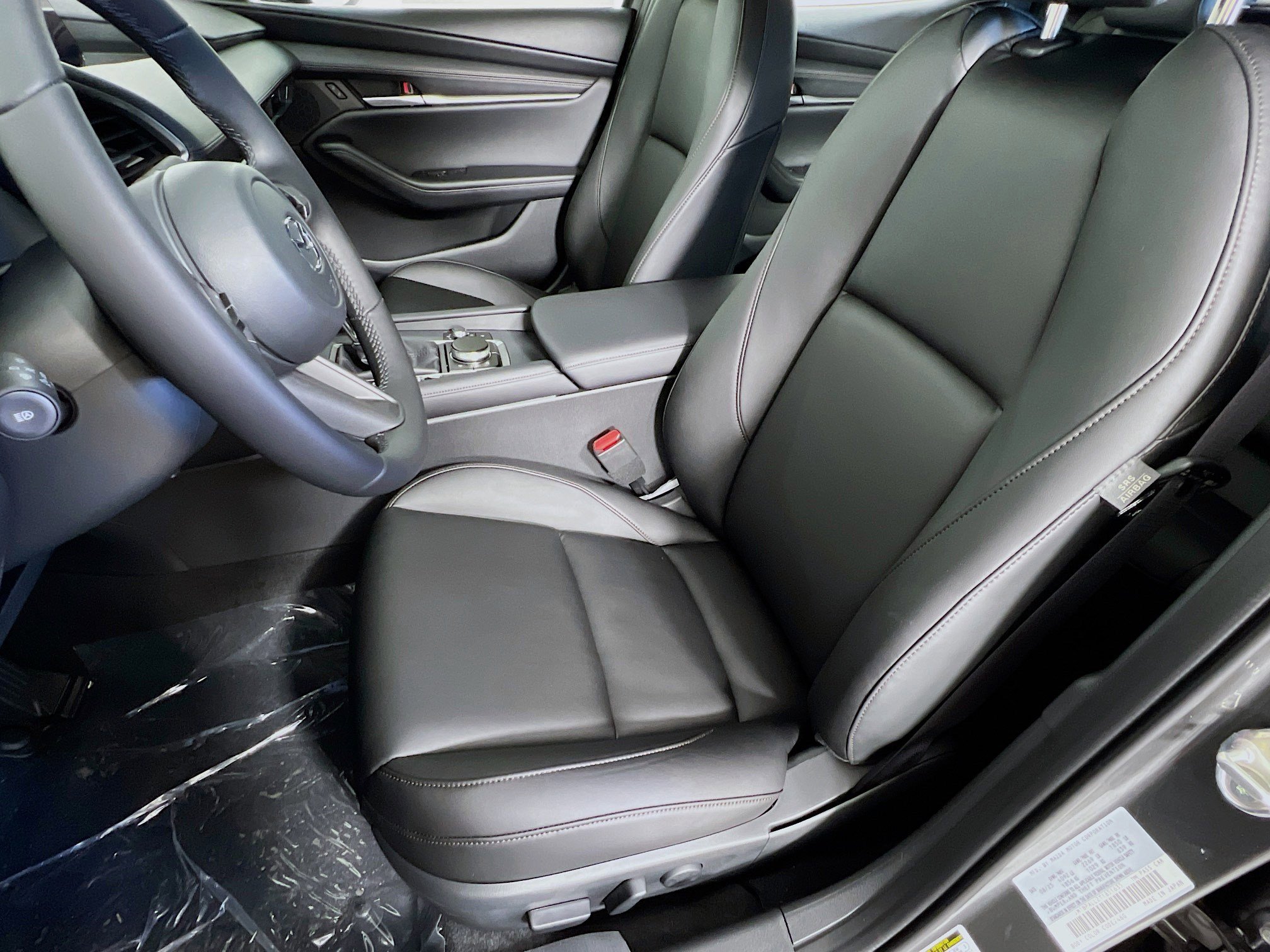 2026 Mazda Mazda3 2.5 s Preferred Hatchback photo 3