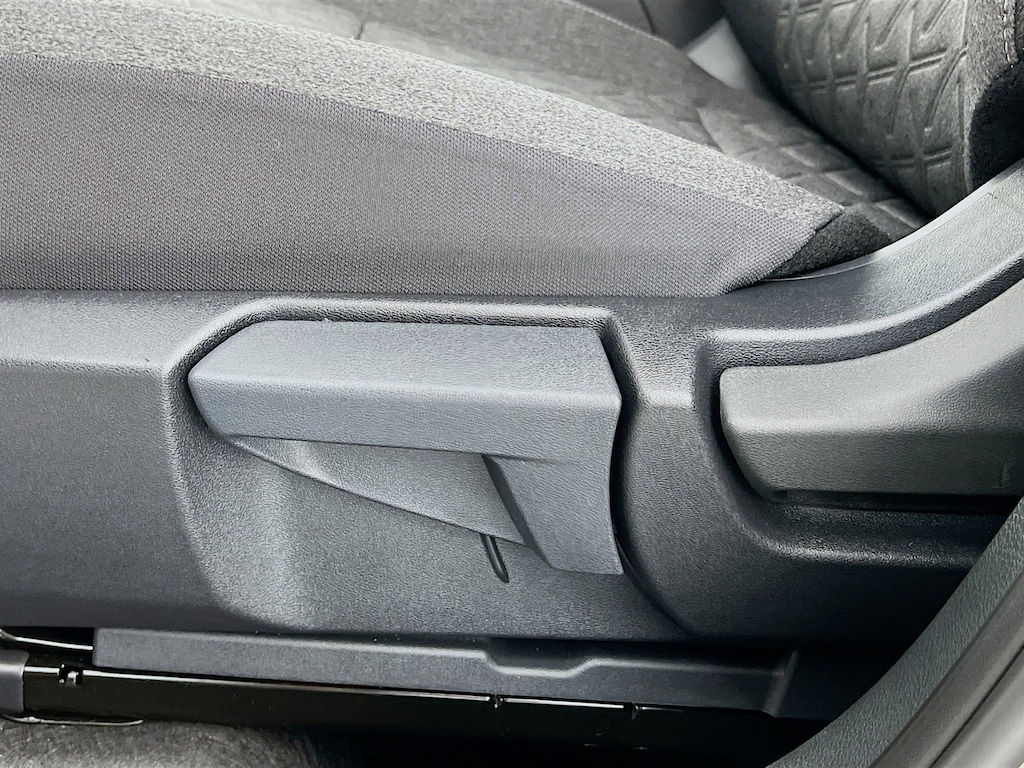 New 2026 Nissan Kicks SV SUV