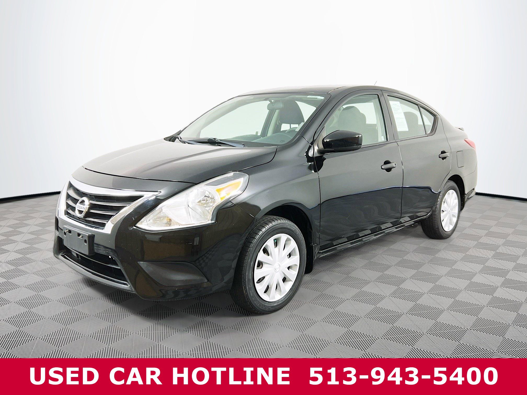 2018 Nissan Versa Sedan Plus photo 2