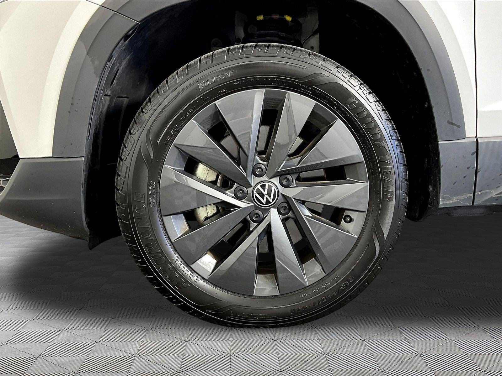 2022 Volkswagen Taos S - Photo 34