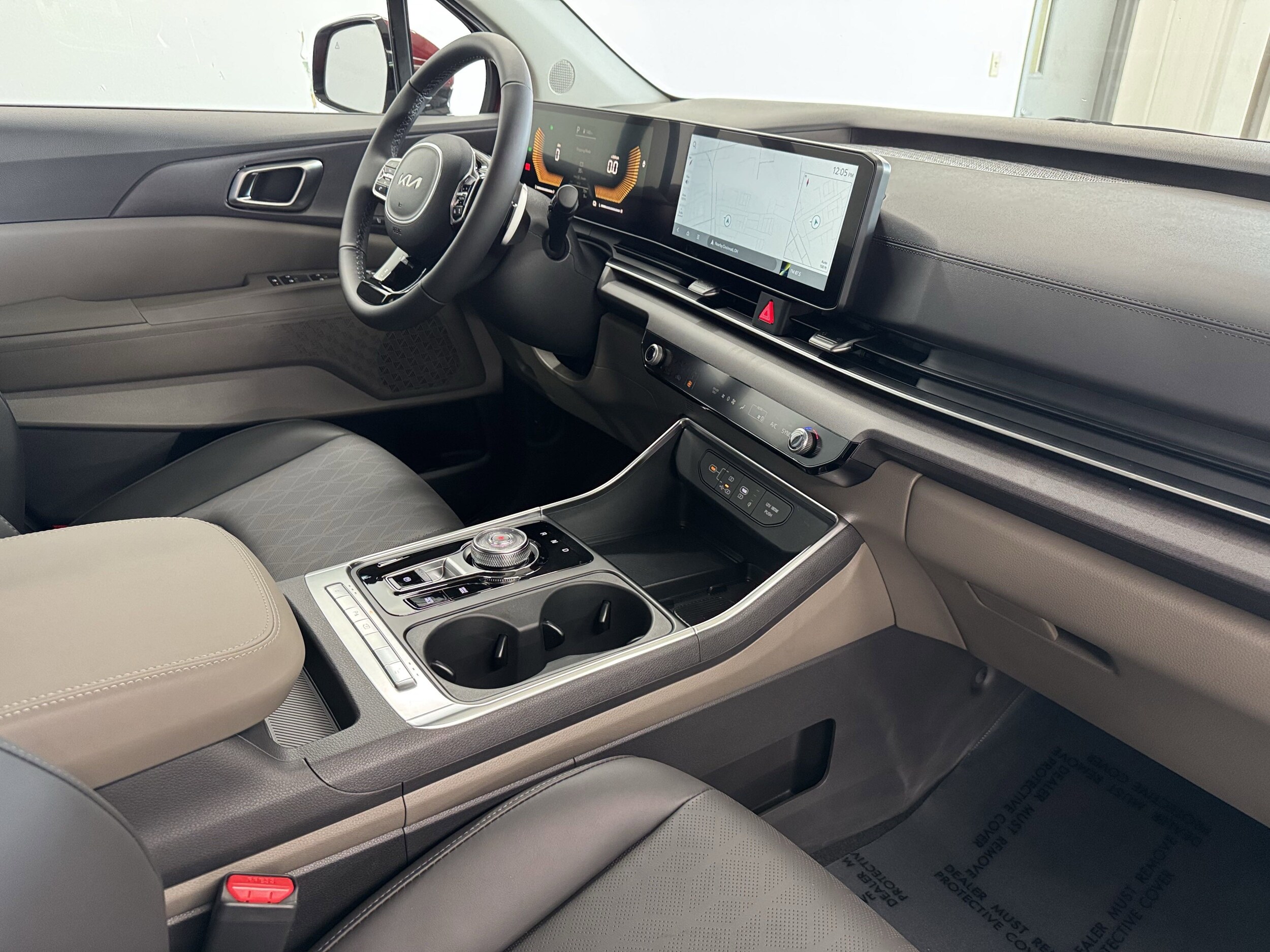 2026 Kia Carnival EX photo 4