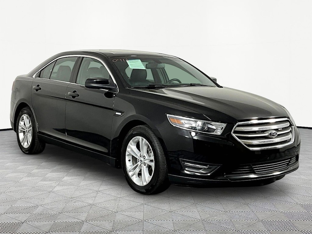 Used 2017 Ford Taurus SEL Sedan