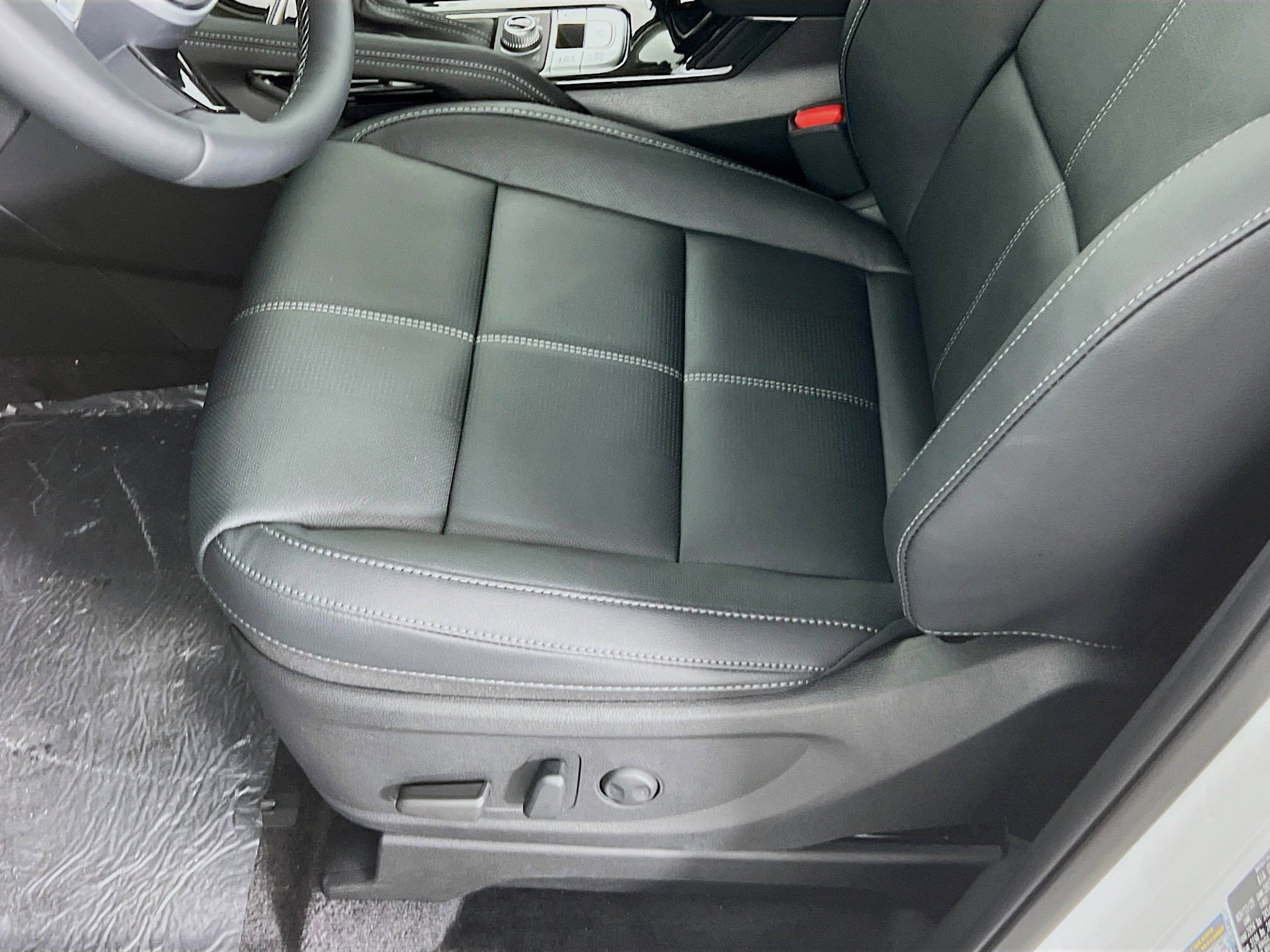 2025 Kia Telluride EX photo 4